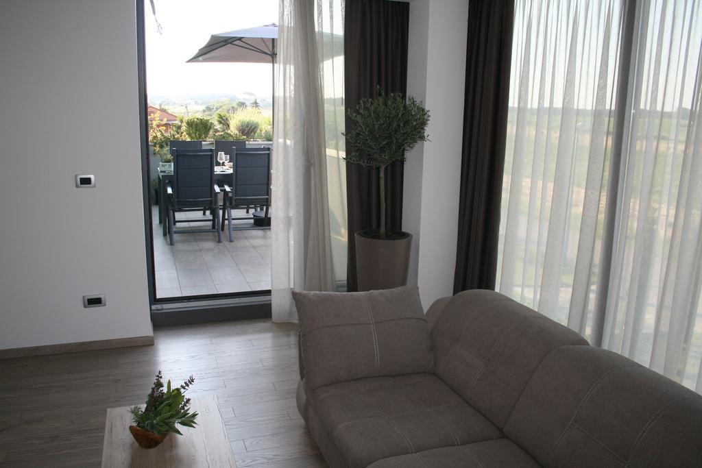 Olive Charm Apartamento Umago Exterior foto